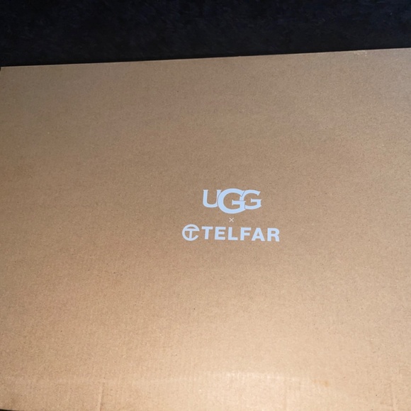 Telfar Ugg boots light grey - Picture 5 of 9